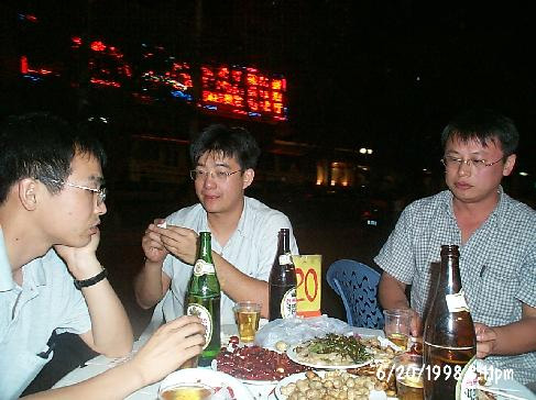 liuyang2.jpg (72988 bytes)