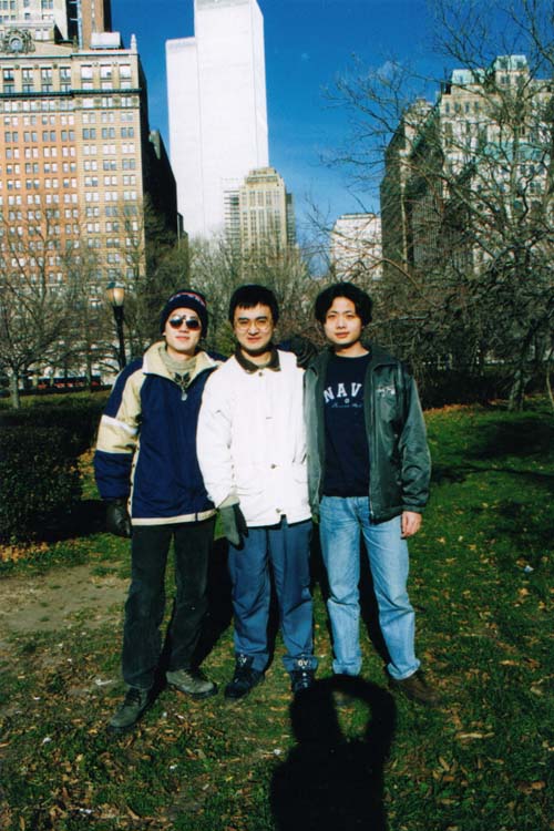 3guys.jpg (86752 bytes)