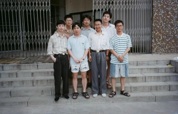 17.jpg (49825 bytes)
